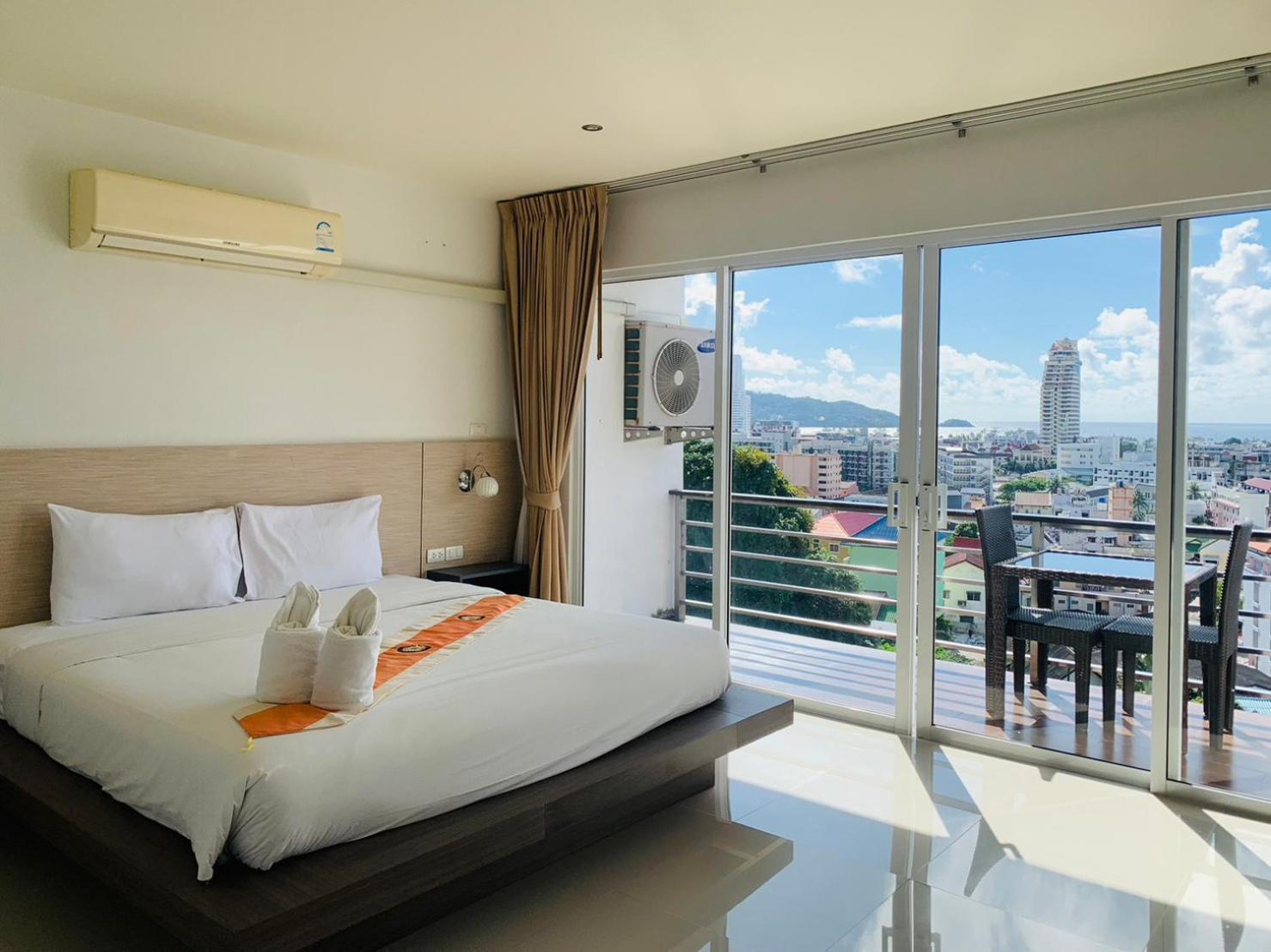 Ocean View Treasure Khách sạn 4*